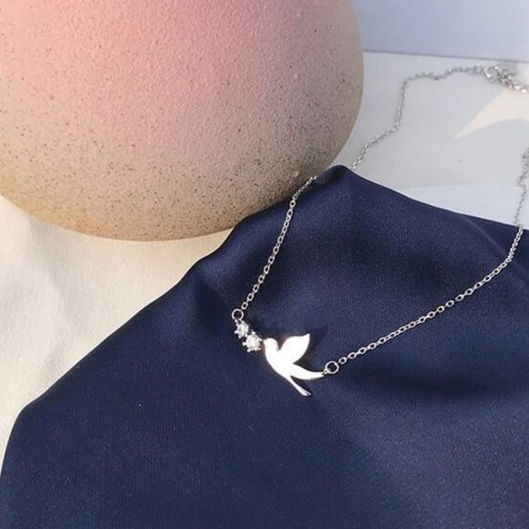 NEW 925 Sterling Silver Diamond Bird Necklace - Picture 4 of 8